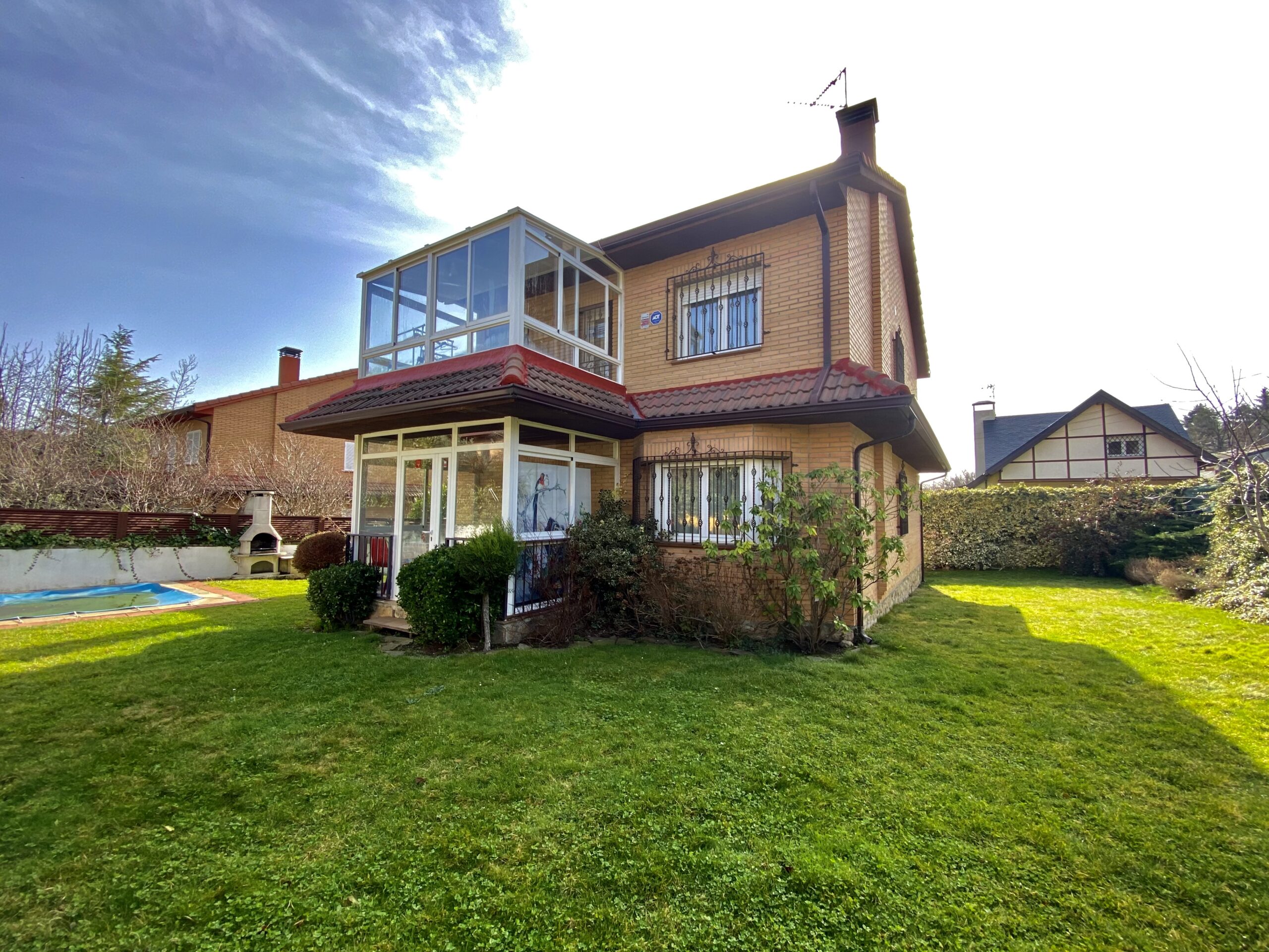 Se vende chalet en Urb Los Prados. Cercedilla