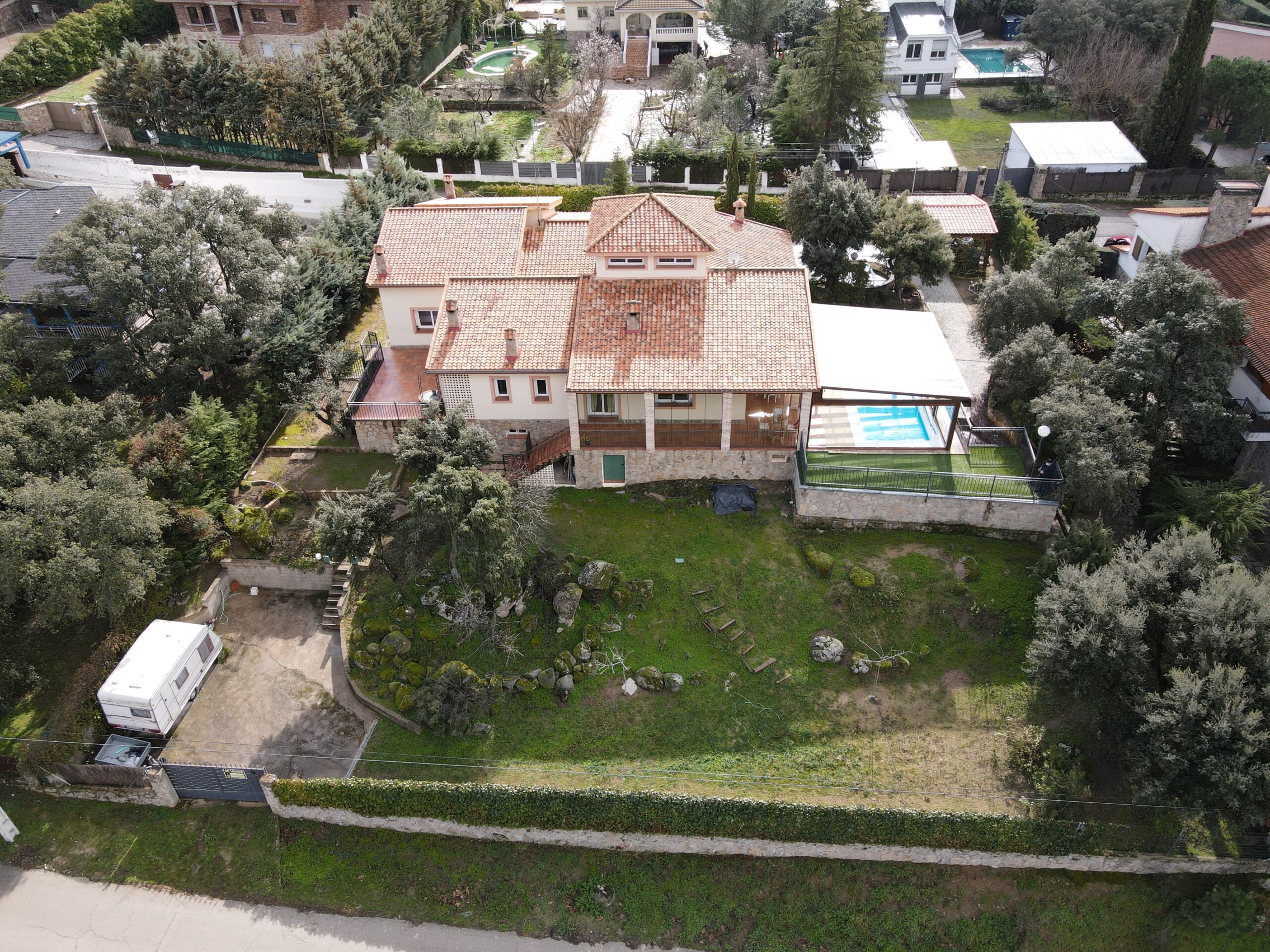 Se vende chalet en Urb Cerro Alarcón. Valdemorillo